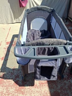 ADOVEL Baby Bassinet Bedside Crib, Pack and Play with Mattress, Diaper Change