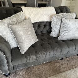  Gray Couch Set With Pillows 