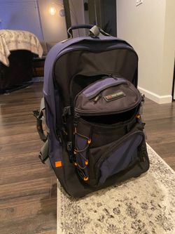 (Price Cut) High Sierra Carry On
