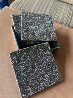 Coaster set 2 Dlrs