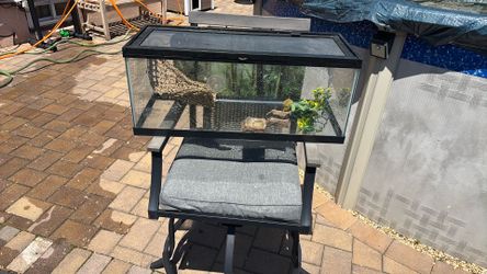 20 gallon reptile tank with accessories