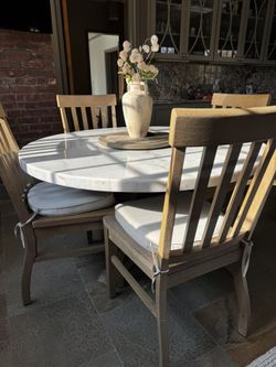 Marble Top Round Dining Table (54’) 4 Dining Chairs