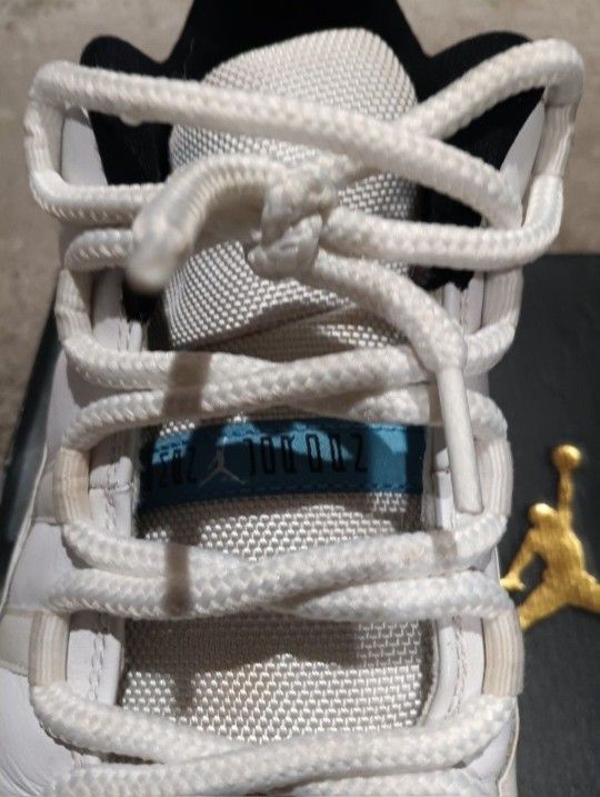 Nike Air Jordan 11 Retro Low Sneakers White Legend Blue Athletic shoes & Sneakers