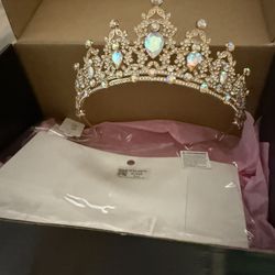 Quinceañera crown