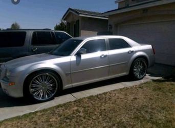 Chrysler 300 HEMI