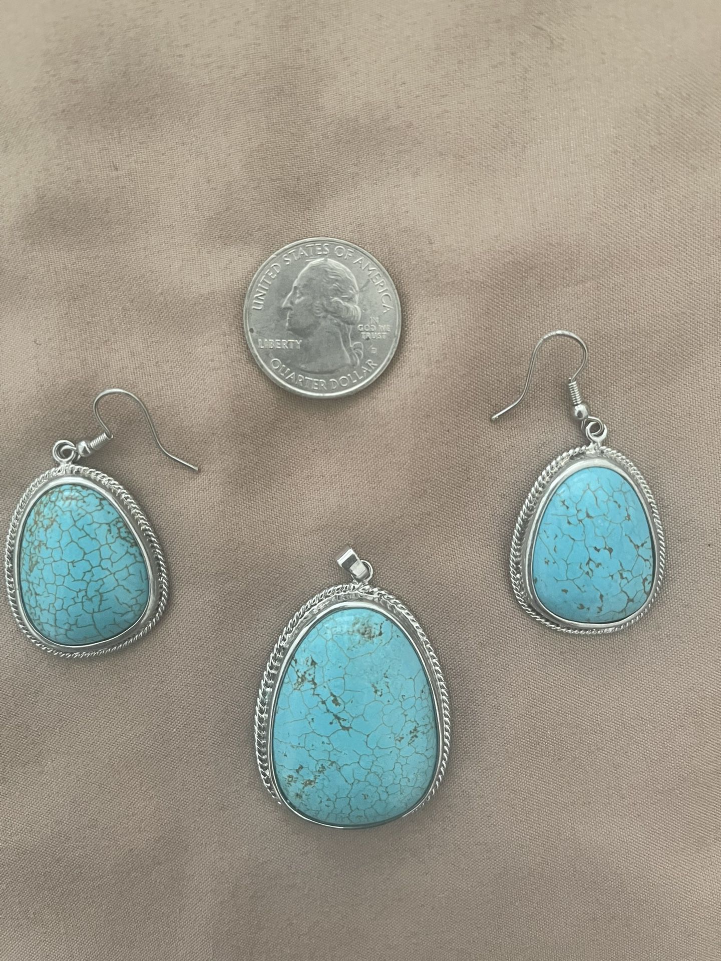 Turquoise Matching Pendent And Earrings 