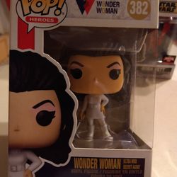 Pop Wonder Women #382