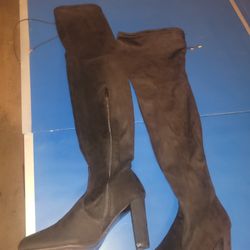 knee high boots 👢