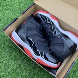 New Jordan 11 “Playoff Bred” Size 9.5M