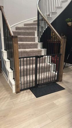 Cumbor 29.7-40.6" Baby Gate for Stairs, Mom's Choice Awards Winner-Dog Gate for Doorways