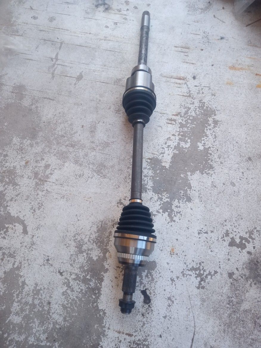 2012 To 2015 Toyota Venza ( AWD) Passenger Side Axle 