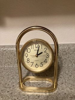 Vintage Seiko Quartz Gold-Tone Desk Clock