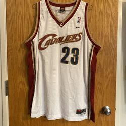 LeBron James 23 Cavaliers Nike Jersey XXL