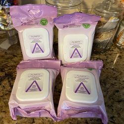 Set of 4 almay biodegradable long wear make up remover•25wipes•all for $10