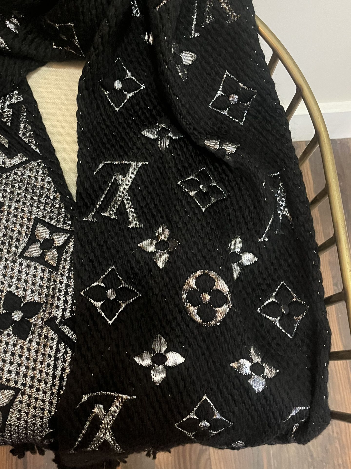 Louis Vuitton Scarf for Sale in Boston, MA - OfferUp