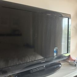 40’’ Inch Toshiba TV With Remote 