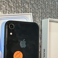 iPhone XR UNLOCKED 