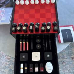 CHANEL Chess board Complete 