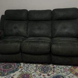 Ashley’s Reclining 3 Seater Sofa And Reclining Loveseat 