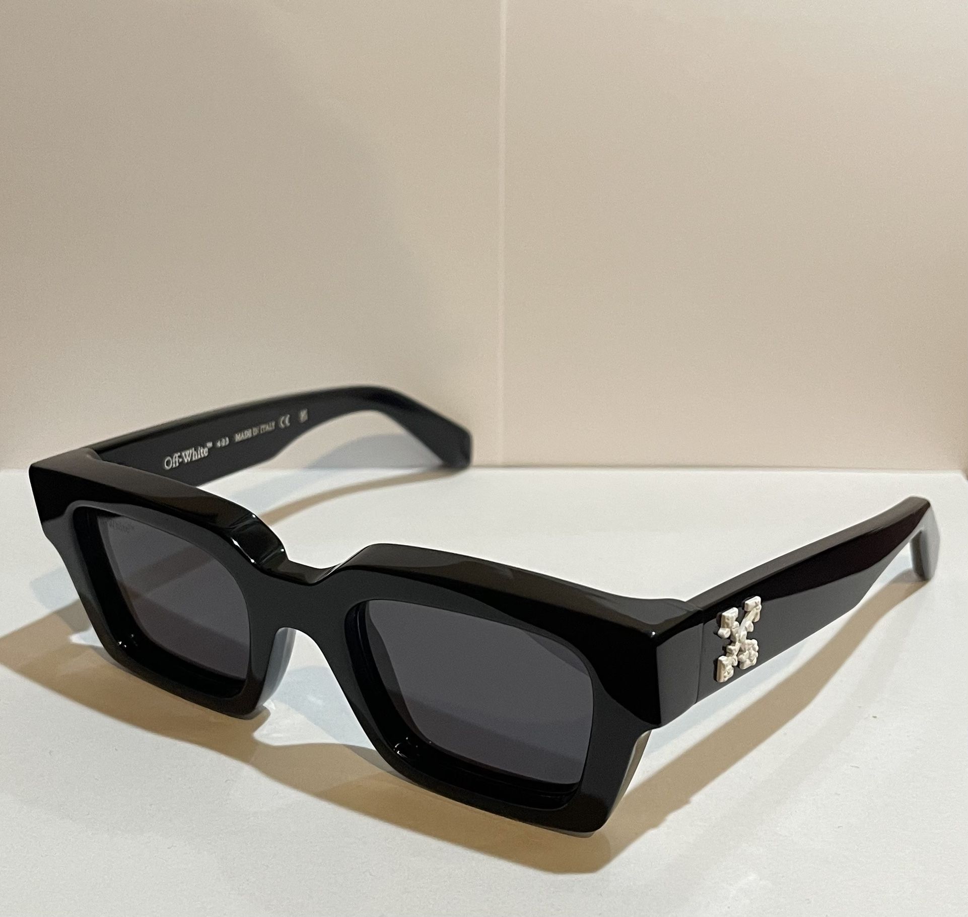 OFF-WHITE Virgil Sunglasses