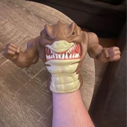 Vintage Streek sharks Puppet