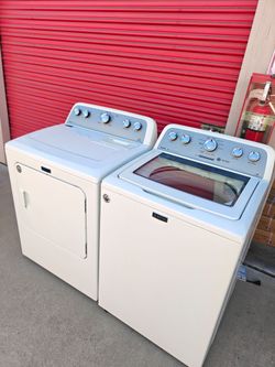 Like New Matching Maytag Bravos MCT Washer and ELECTRIC Dryer Set