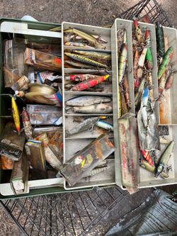 Vintage lures that need cleaning up