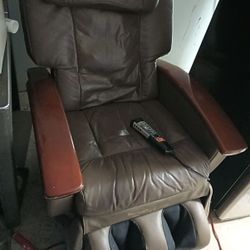 HTT Massage Chair Tan And Black Model 136