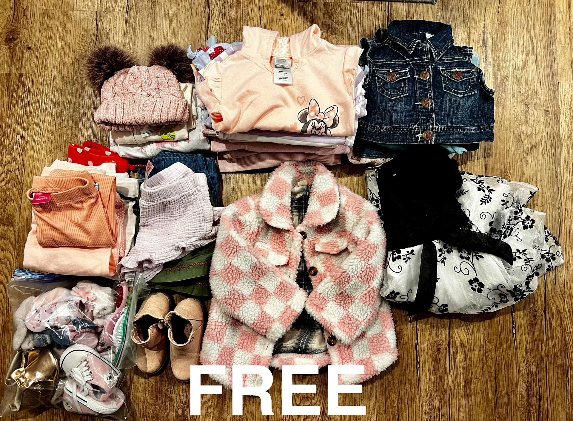 FREE GIRL CLOTHES/ITEMS
