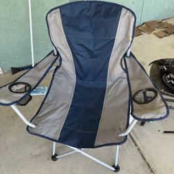 Two Collapsing Lawn Chairs. 