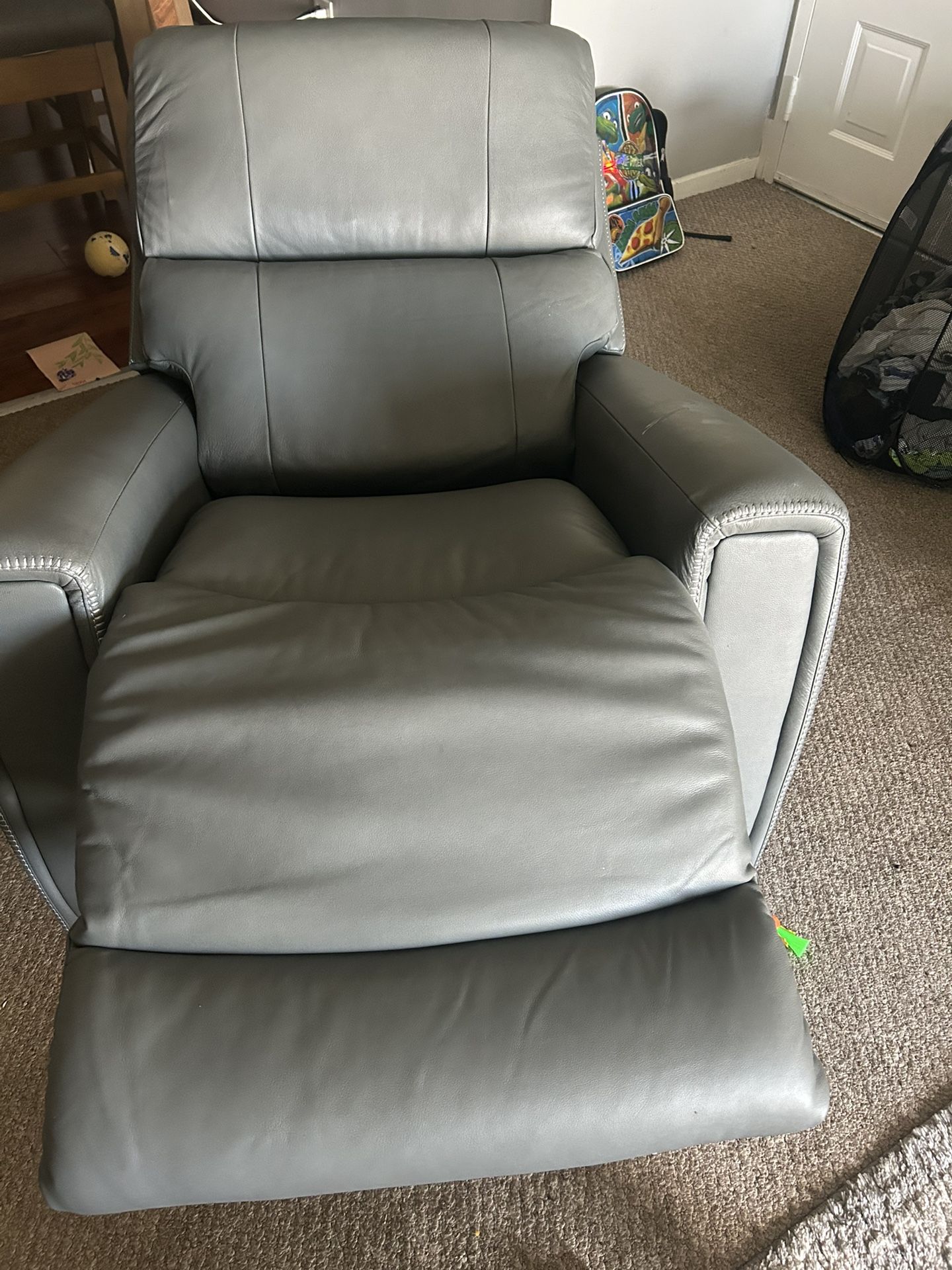 Electric Reclinable Sofa From Lazboy