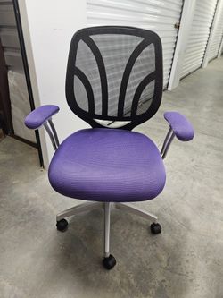 Swivel Adjustable Office Chair