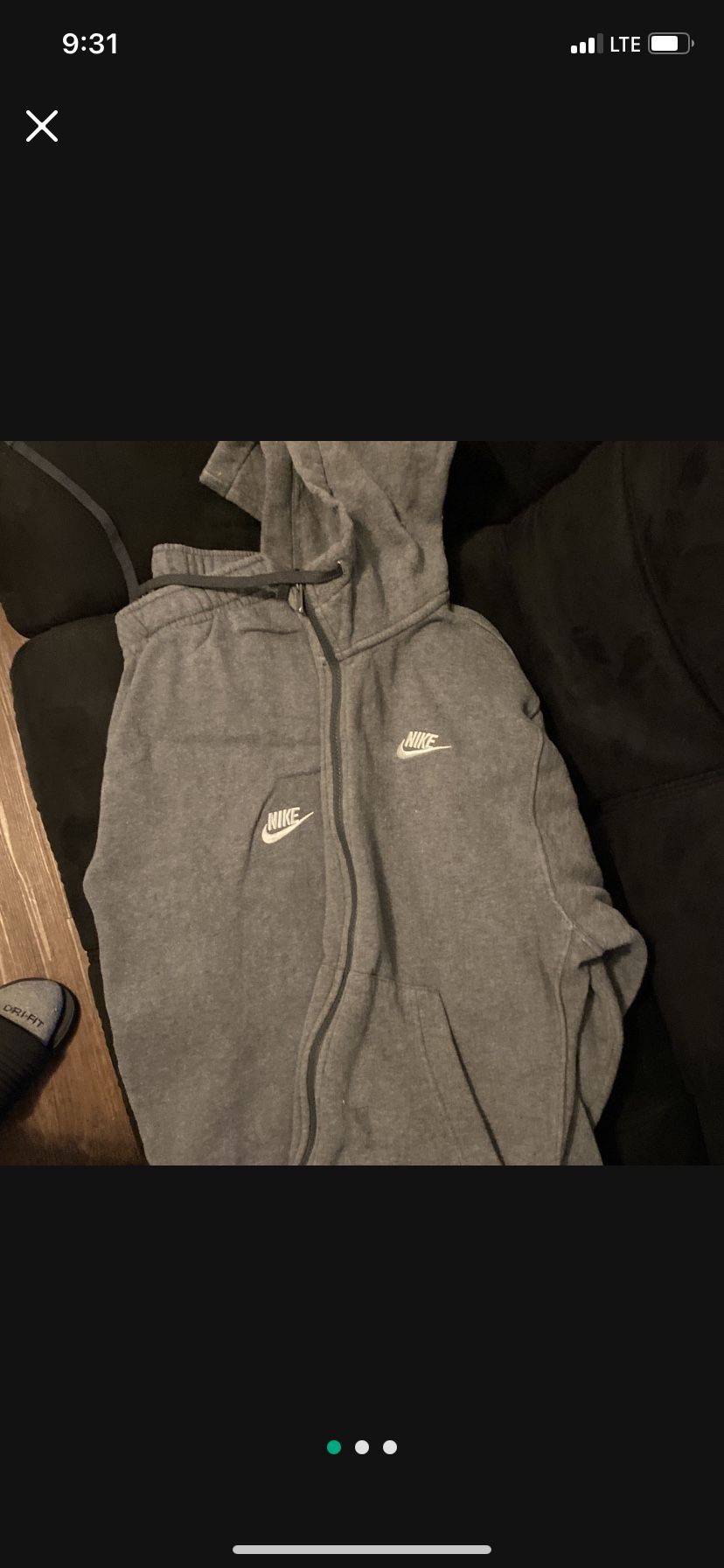 Men’s Nike Zip Up Jacket & Joggers Size Small
