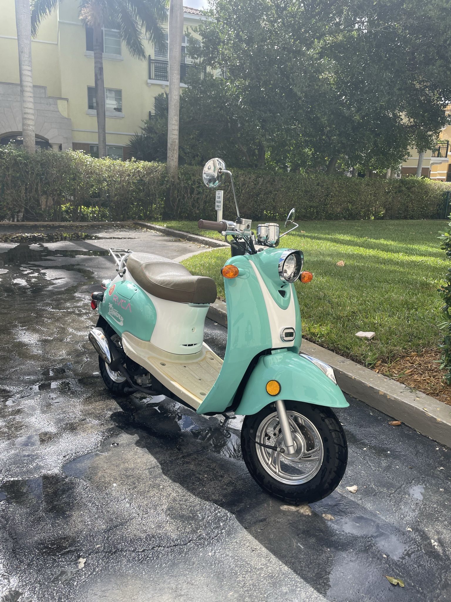 Islander Scooter
