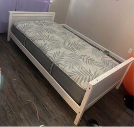 Twin Bed & bedframe