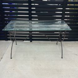 Dinning Table 