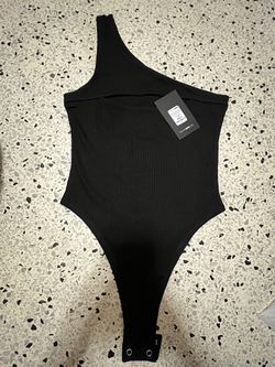 One Shoulder Bodysuit - Black