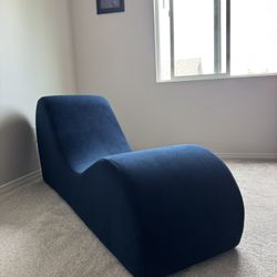 Yoga Chaise Lounge Chair
