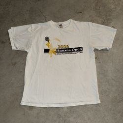 2006 Banana Open Olde Providence Raquet Club Funny Y2K Graphic T-shirt Men’s L