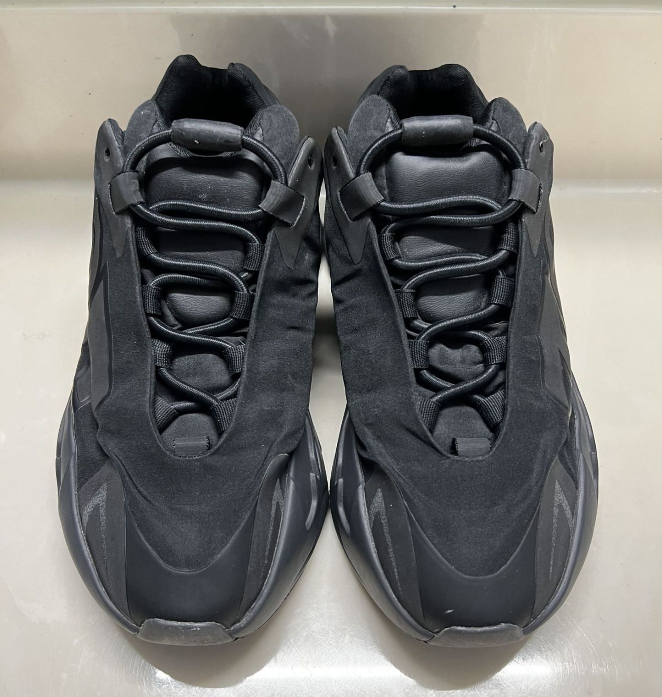 Yeezy Boost 700 MNVM Triple Black 