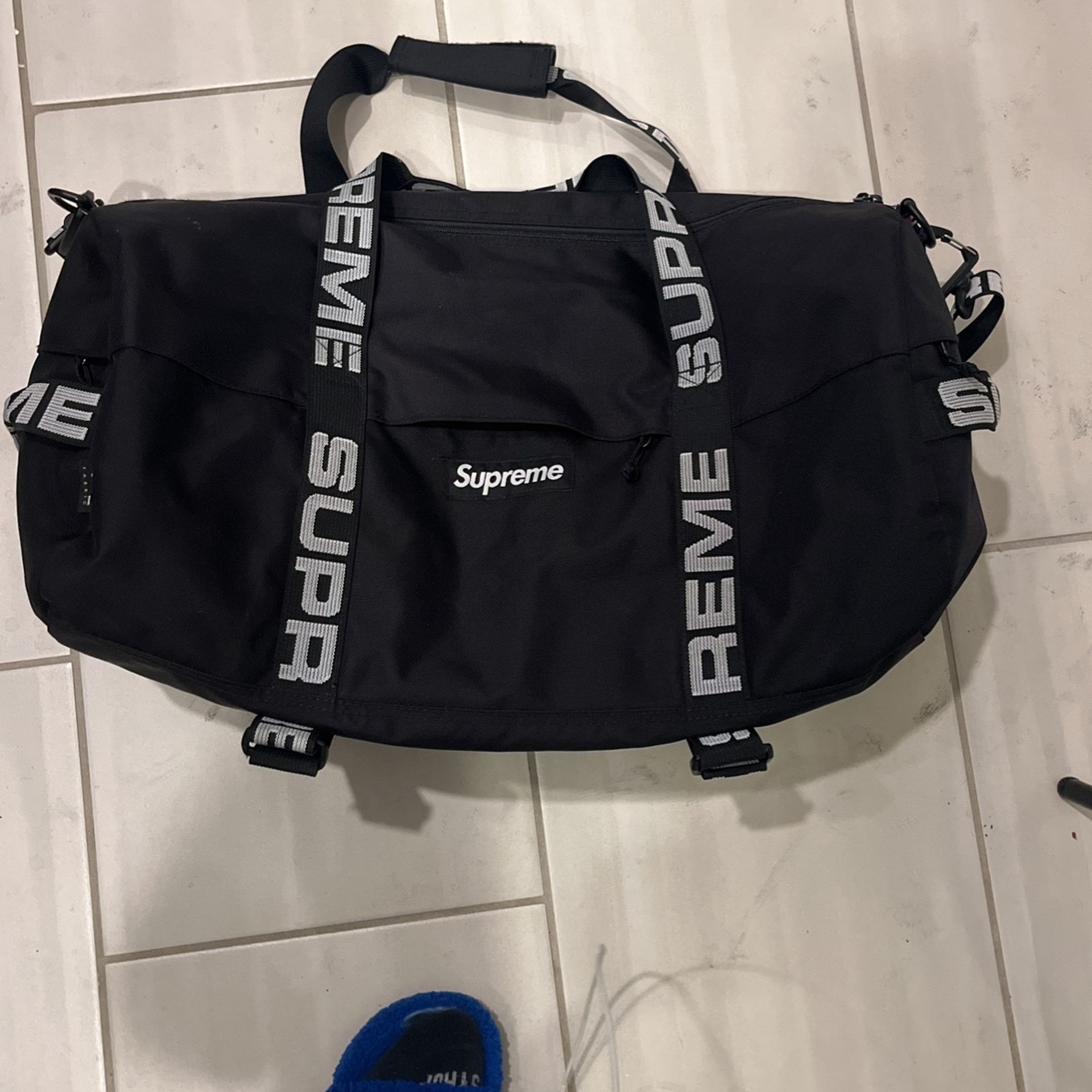 SUPREME LARGE DUFFLE BAG SS18 BLACK