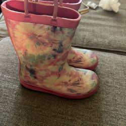 Rain boots size 9