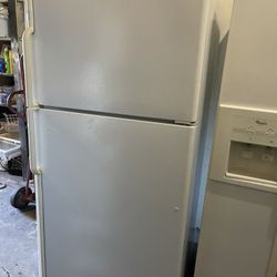 Refrigerator works great I sell them all the time will deliver for an extra fee