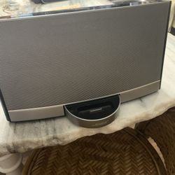 Bose SoundDock Portable Digital Music System 