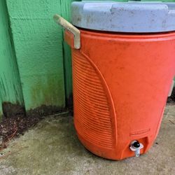 Rubbermaid Water Cooler