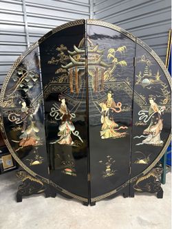 Vintage Chinese Black Lacquer 4-Panel Round Room Divider – Inlaid Mother-of-Pearl Scenery - Like New!