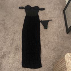 Fashion Nova You’re Mine Lace Maxi Dress
