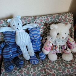Plus Creations Teddy Bear Vintage Also Three Other Teddy Bears        