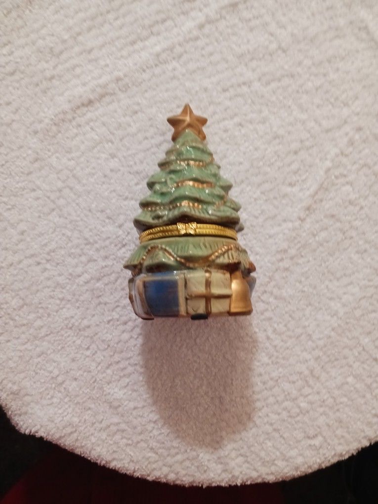 Porcelain Christmas Tree Trinket Box