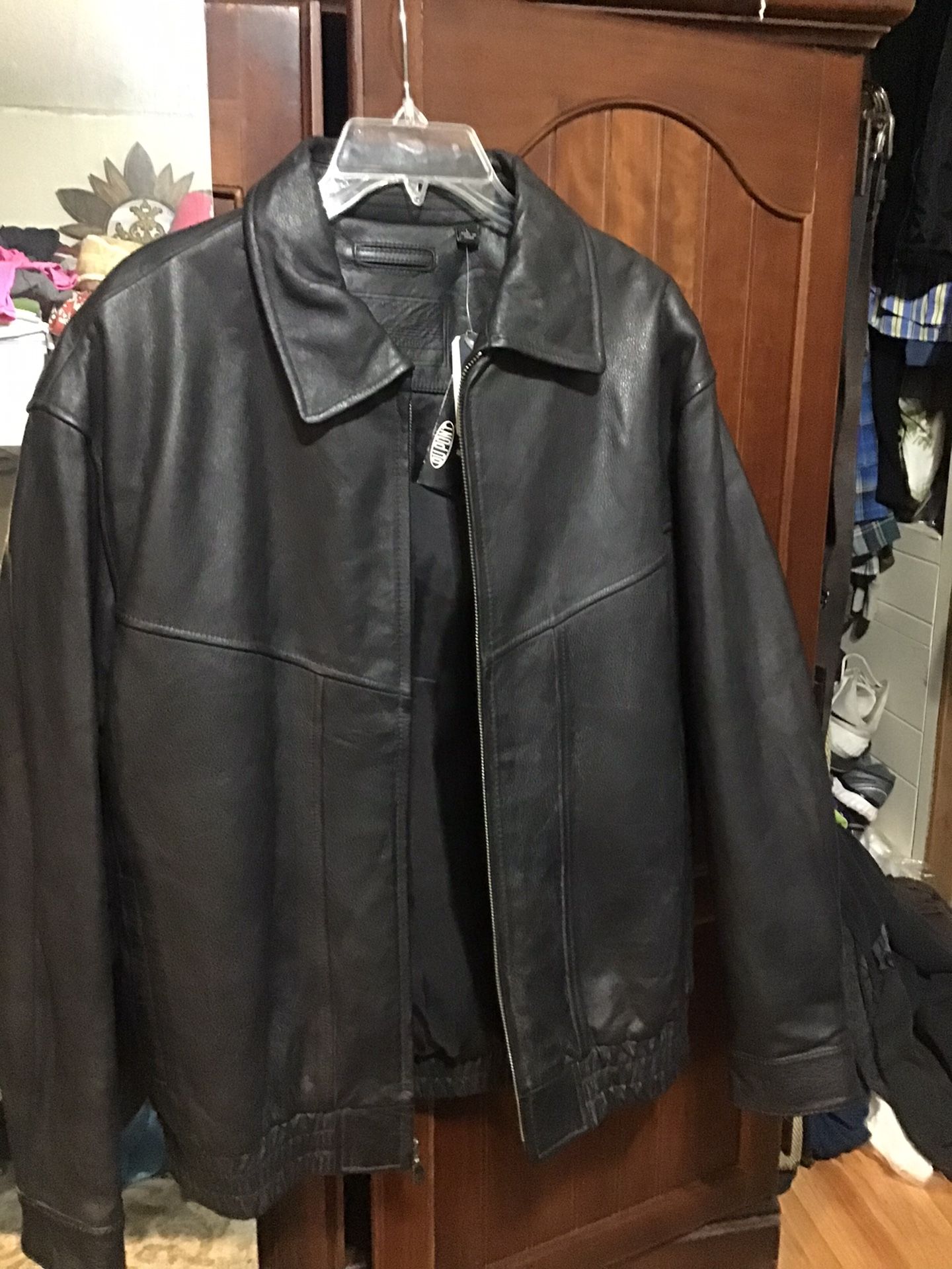 Roundtree And Yorke Thick Black Leather Jacket Nwt Large